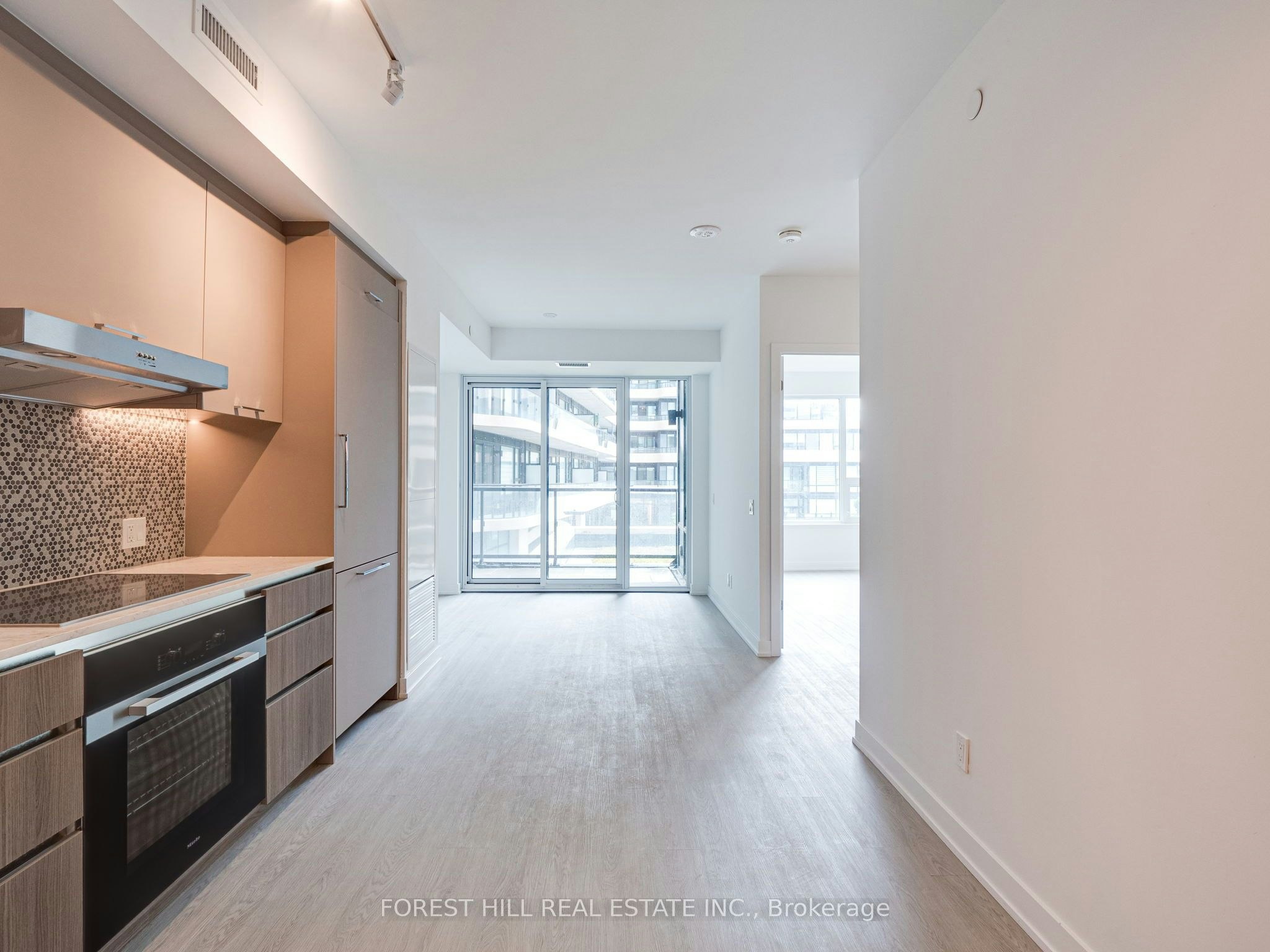 202-8188 Yonge Street, Vaughan, ON, L4J 0M2 - 6