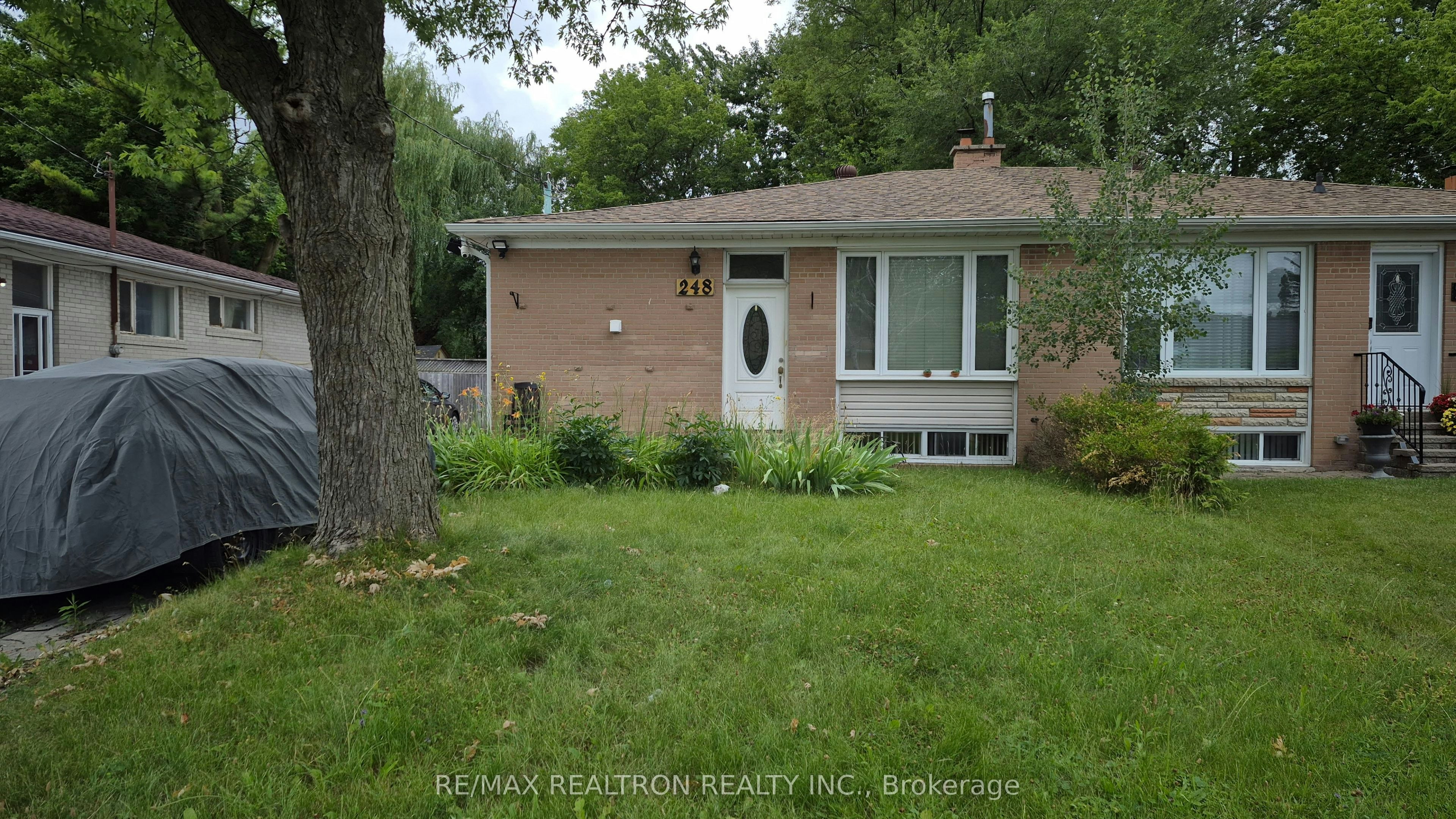 Main Flr.-248 Blue Grass Boulevard, Richmond Hill, ON, L4C 3H2