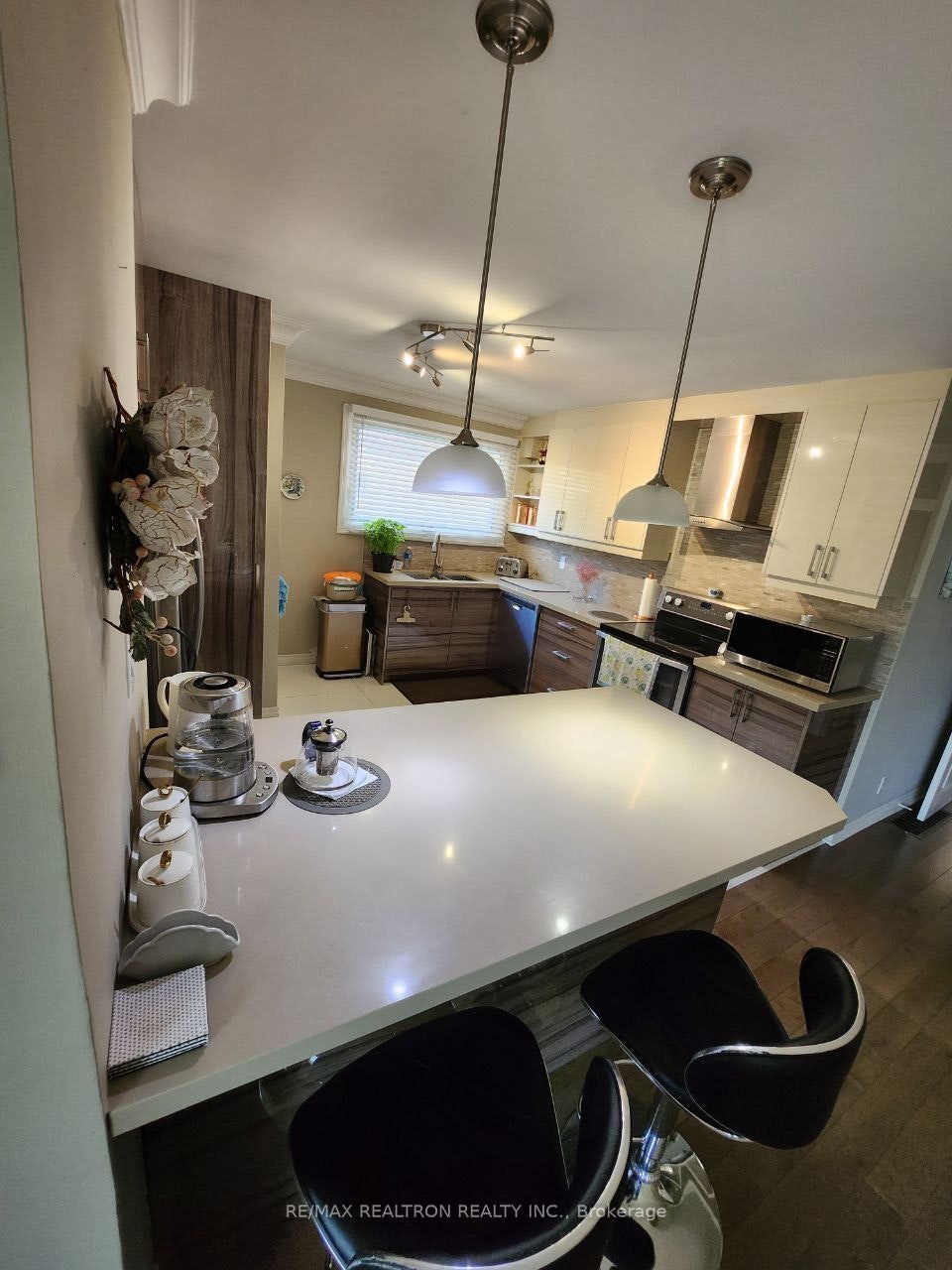 Main Flr.-248 Blue Grass Boulevard, Richmond Hill, ON, L4C 3H2 - 3