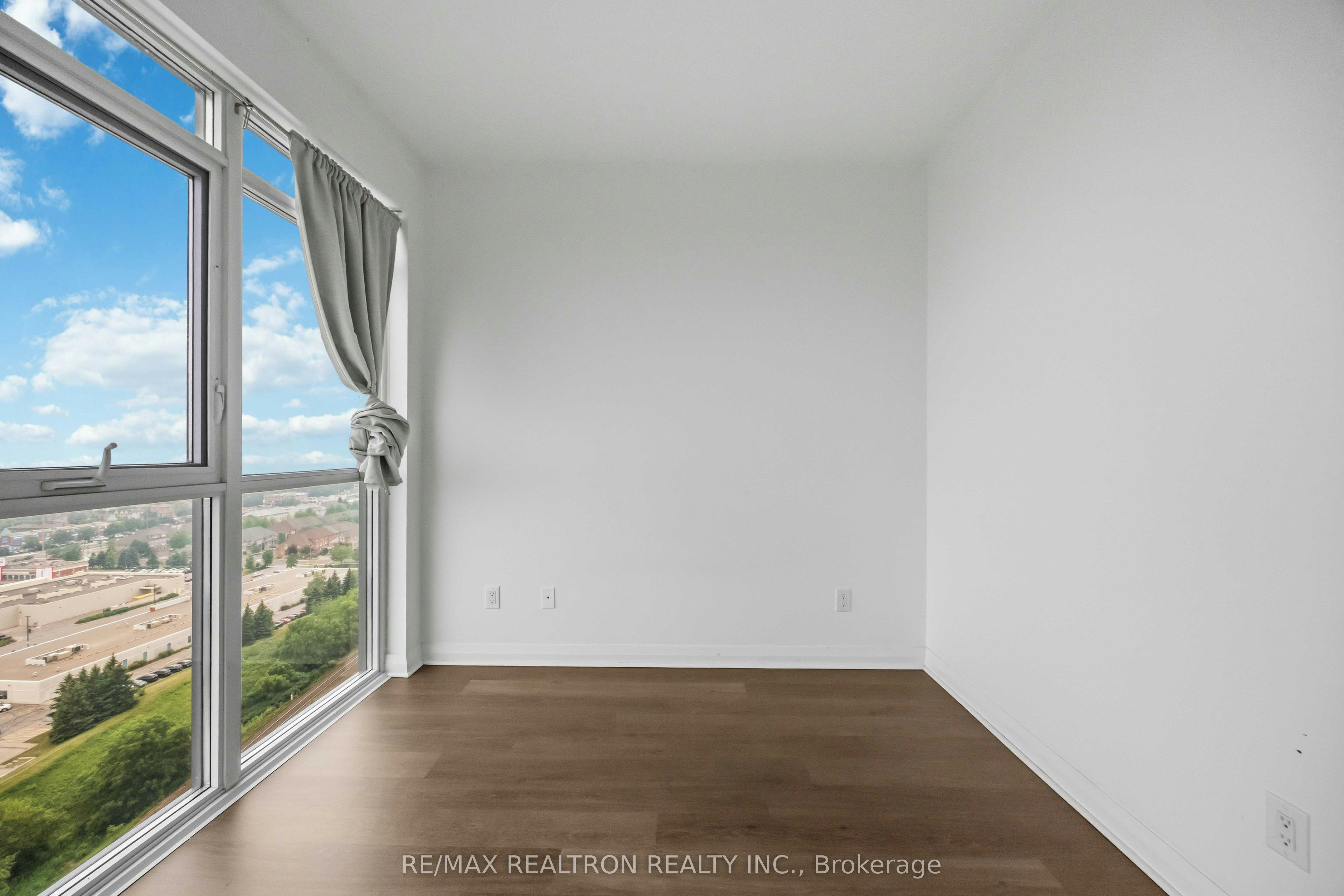 1904-55 Oneida Crescent, Richmond Hill, ON, L4B 0E8 - 28