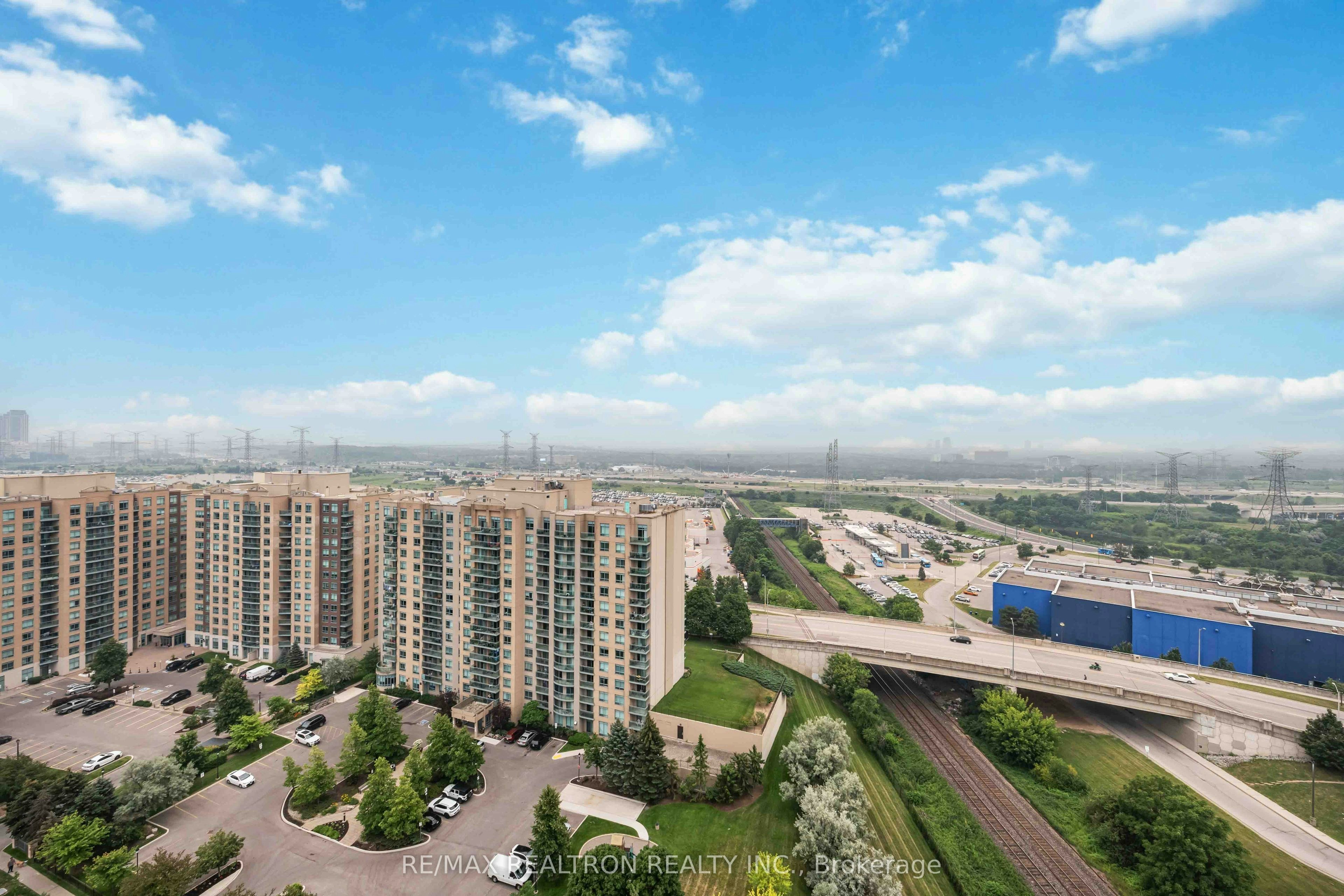 1904-55 Oneida Crescent, Richmond Hill, ON, L4B 0E8 - 32