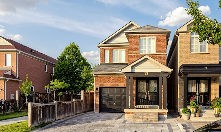 82 Jack Monkman Crescent
