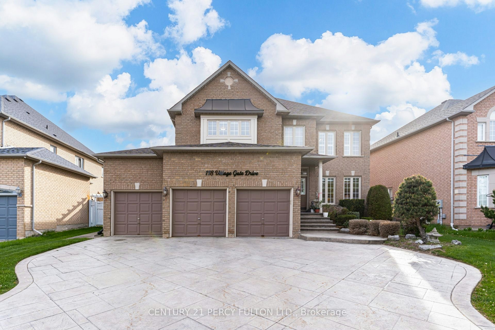 118 Village Gate Drive, Markham, ON, L6C 1W5