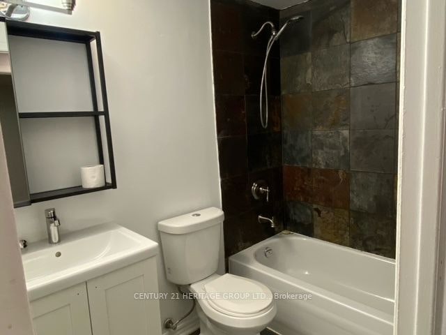 Main-779 Greenfield Crescent, Newmarket, ON, L3Y 3B2 - 8
