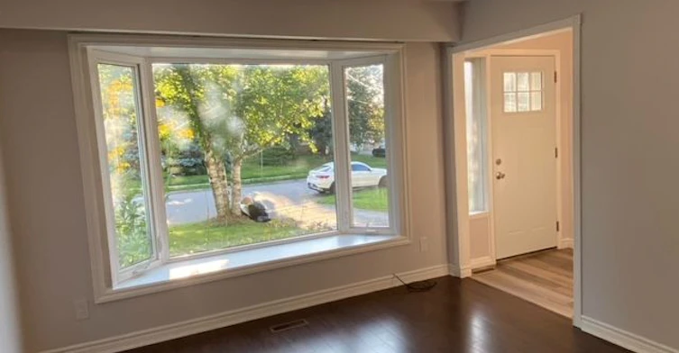 Main-779 Greenfield Crescent, Newmarket, ON, L3Y 3B2 - 4
