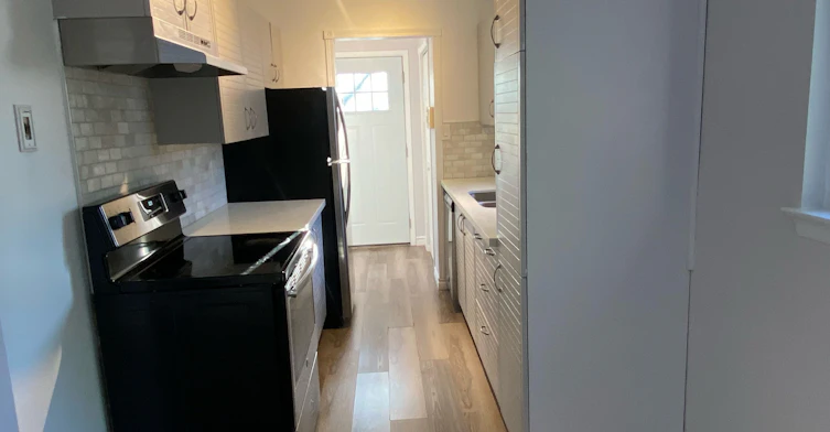 Main-779 Greenfield Crescent, Newmarket, ON, L3Y 3B2 - 6