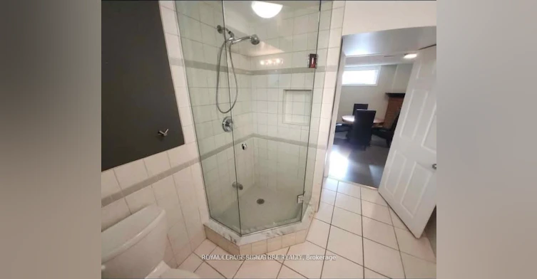 Bsmt-304 Orsi Avenue, Bradford West Gwillimbury, ON, L3Z 1B7 - 12