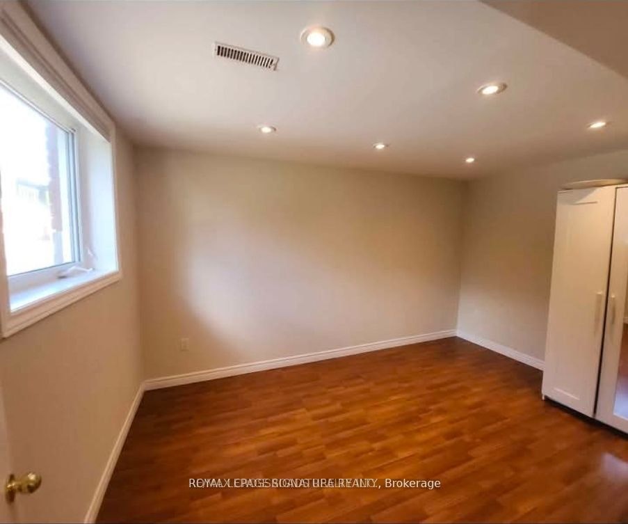 Bsmt-304 Orsi Avenue, Bradford West Gwillimbury, ON, L3Z 1B7 - 7
