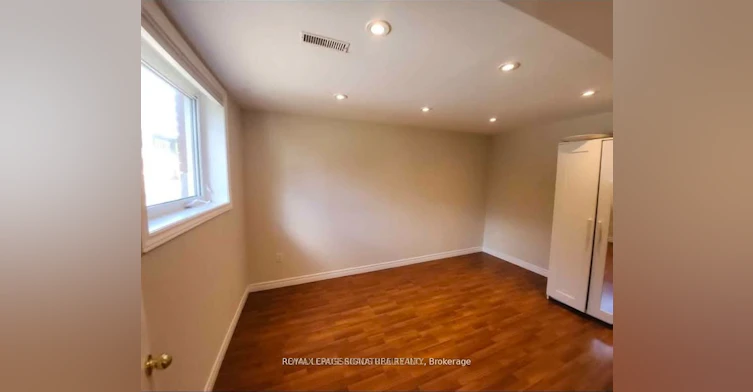 Bsmt-304 Orsi Avenue, Bradford West Gwillimbury, ON, L3Z 1B7 - 7