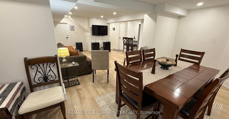204 Mccaffrey Road, Newmarket, ON, L3X 1J9 - 3