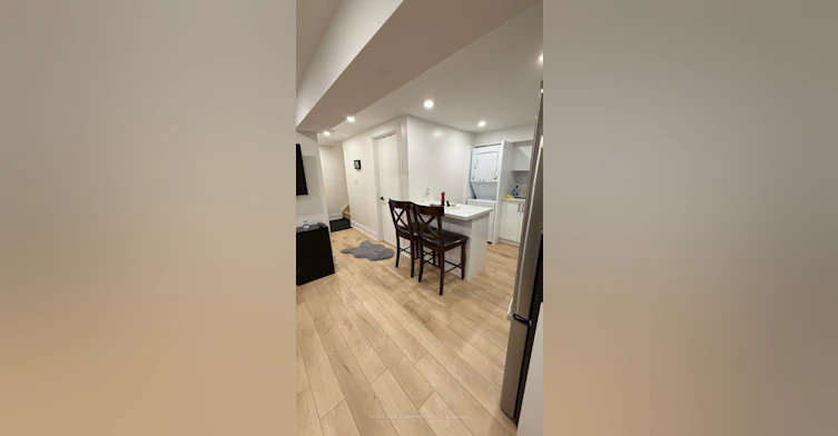 204 Mccaffrey Road, Newmarket, ON, L3X 1J9 - 2