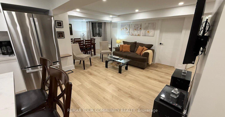 204 Mccaffrey Road, Newmarket, ON, L3X 1J9