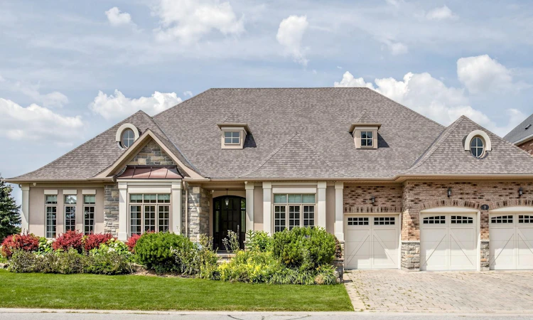 9 Emerald Heights Drive