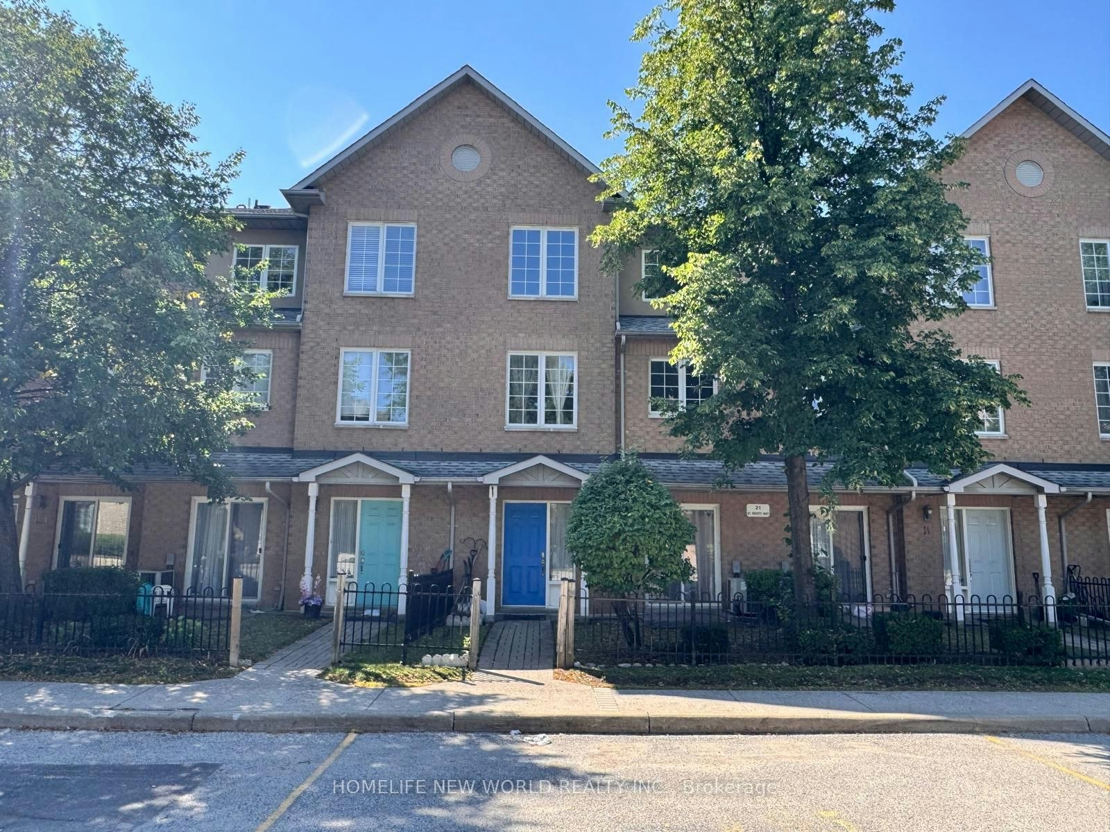 12-21 St. Moritz Way, Markham, ON, L3R 4G4