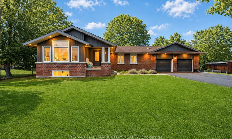 1587 Mount Albert Road
