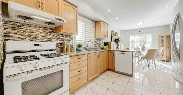 17 Zippora Drive, Richmond Hill, ON, L4S 2M6 - 5
