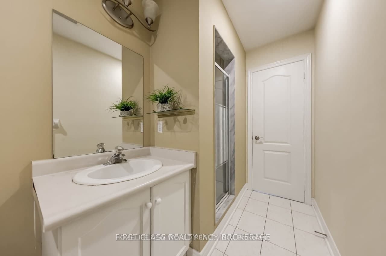 17 Zippora Drive, Richmond Hill, ON, L4S 2M6 - 12