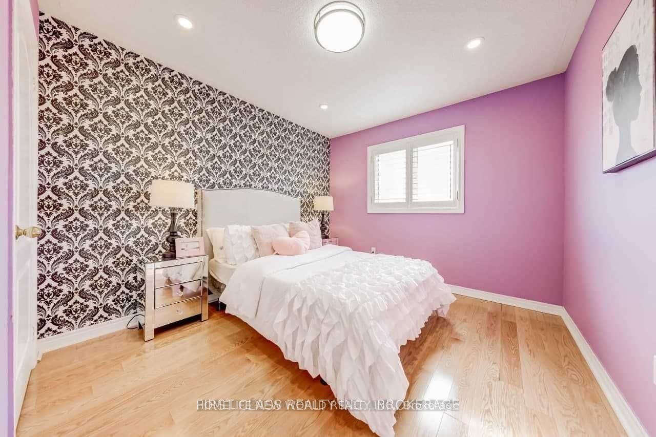 17 Zippora Drive, Richmond Hill, ON, L4S 2M6 - 13