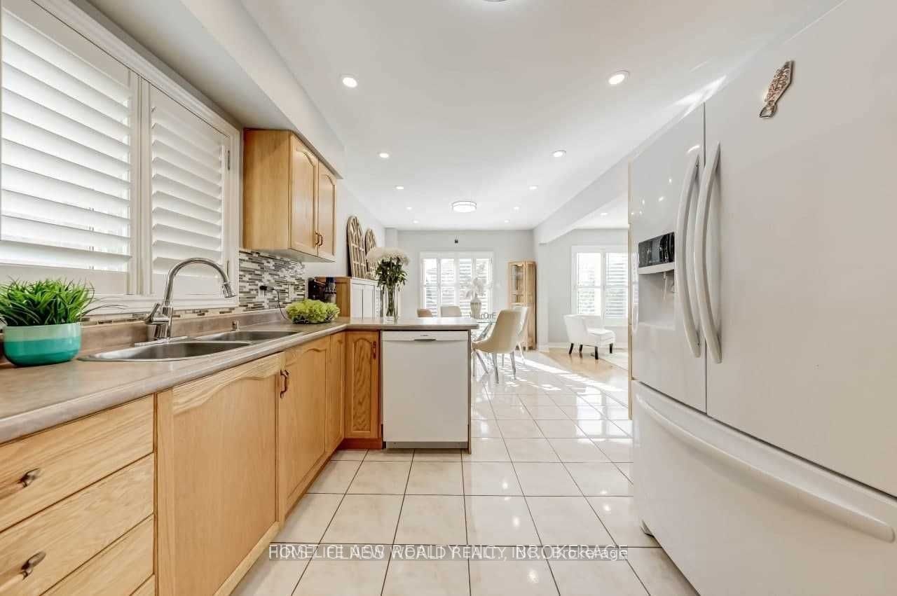 17 Zippora Drive, Richmond Hill, ON, L4S 2M6 - 4