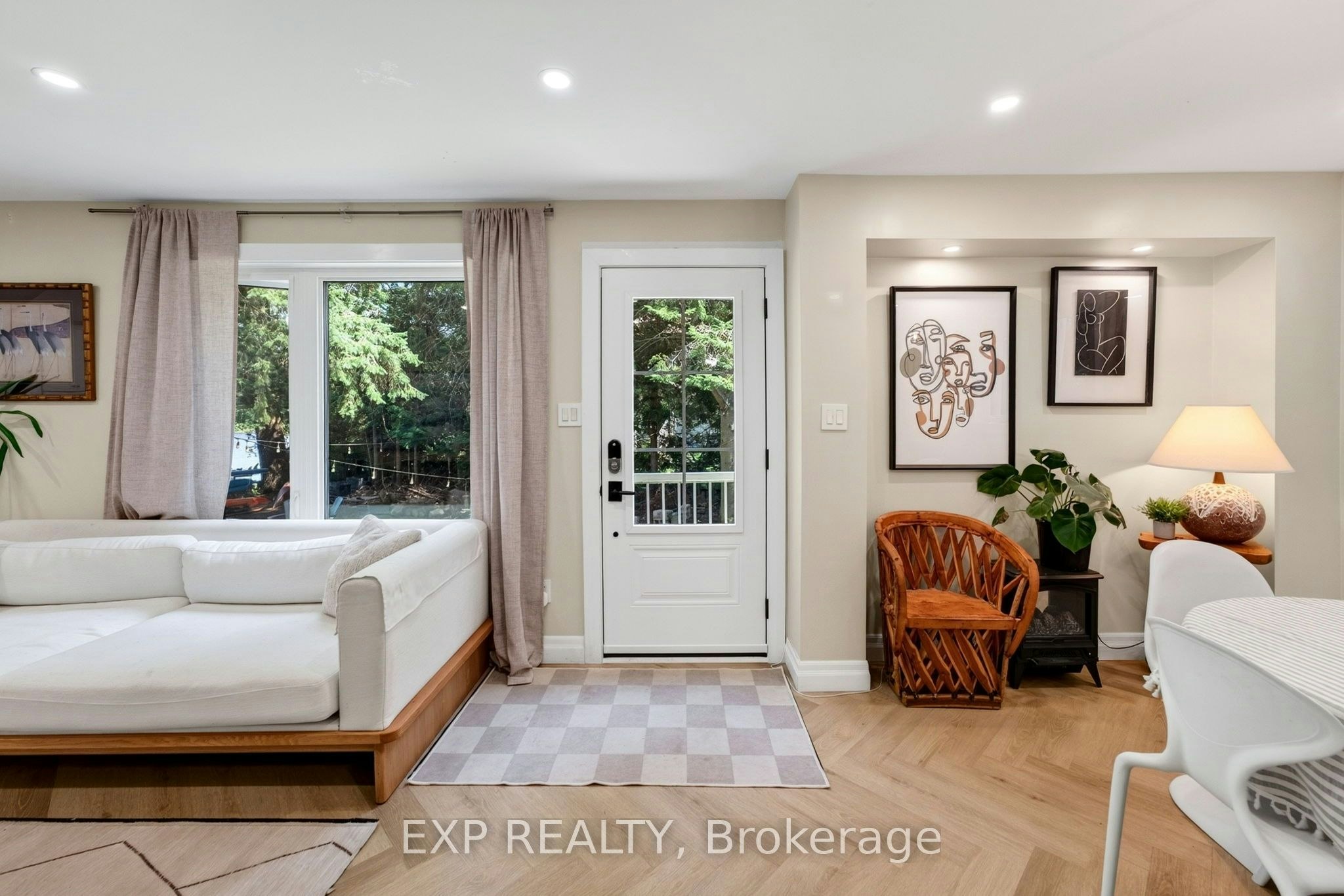 1 Aird Court - 4
