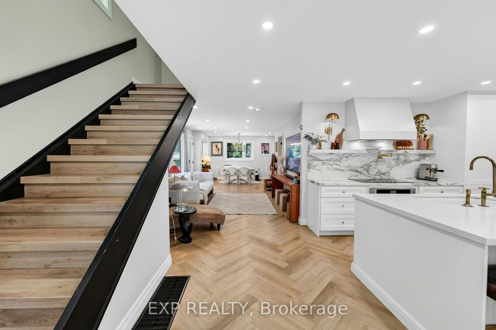 1 Aird Court, Georgina, ON, L0E 1A0 - 18