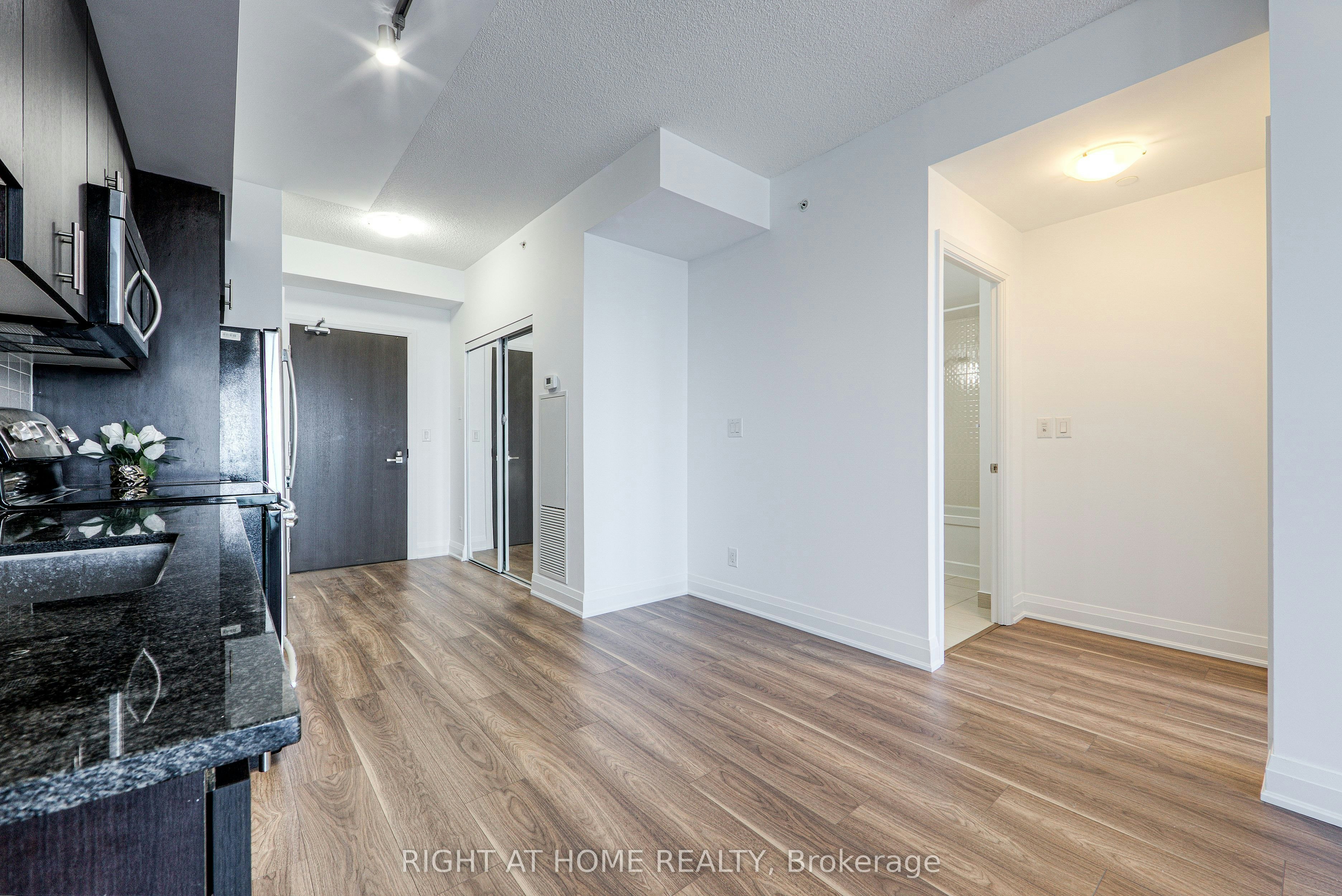 2203-7171 Yonge Street, Vaughan, ON, L3T 0C5 - 7