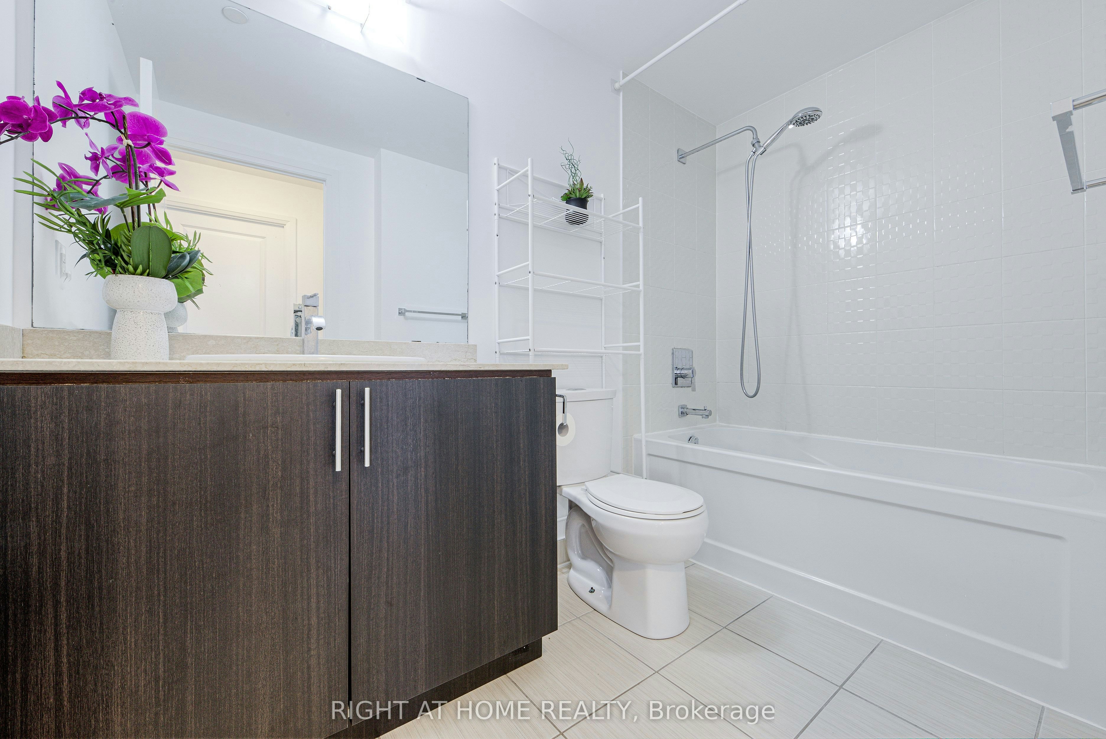 2203-7171 Yonge Street, Vaughan, ON, L3T 0C5 - 10