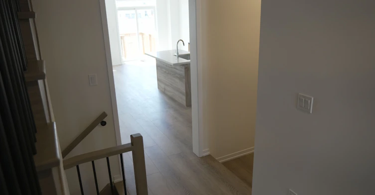 26 Alfred Garvey Gate, Georgina, ON, L4P 0M4 - 9
