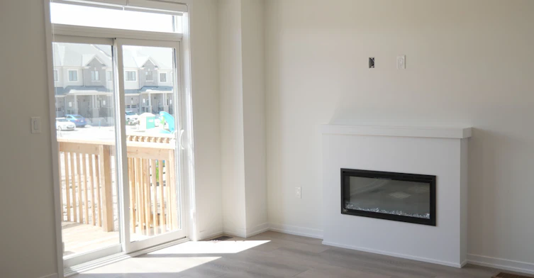 26 Alfred Garvey Gate, Georgina, ON, L4P 0M4 - 8