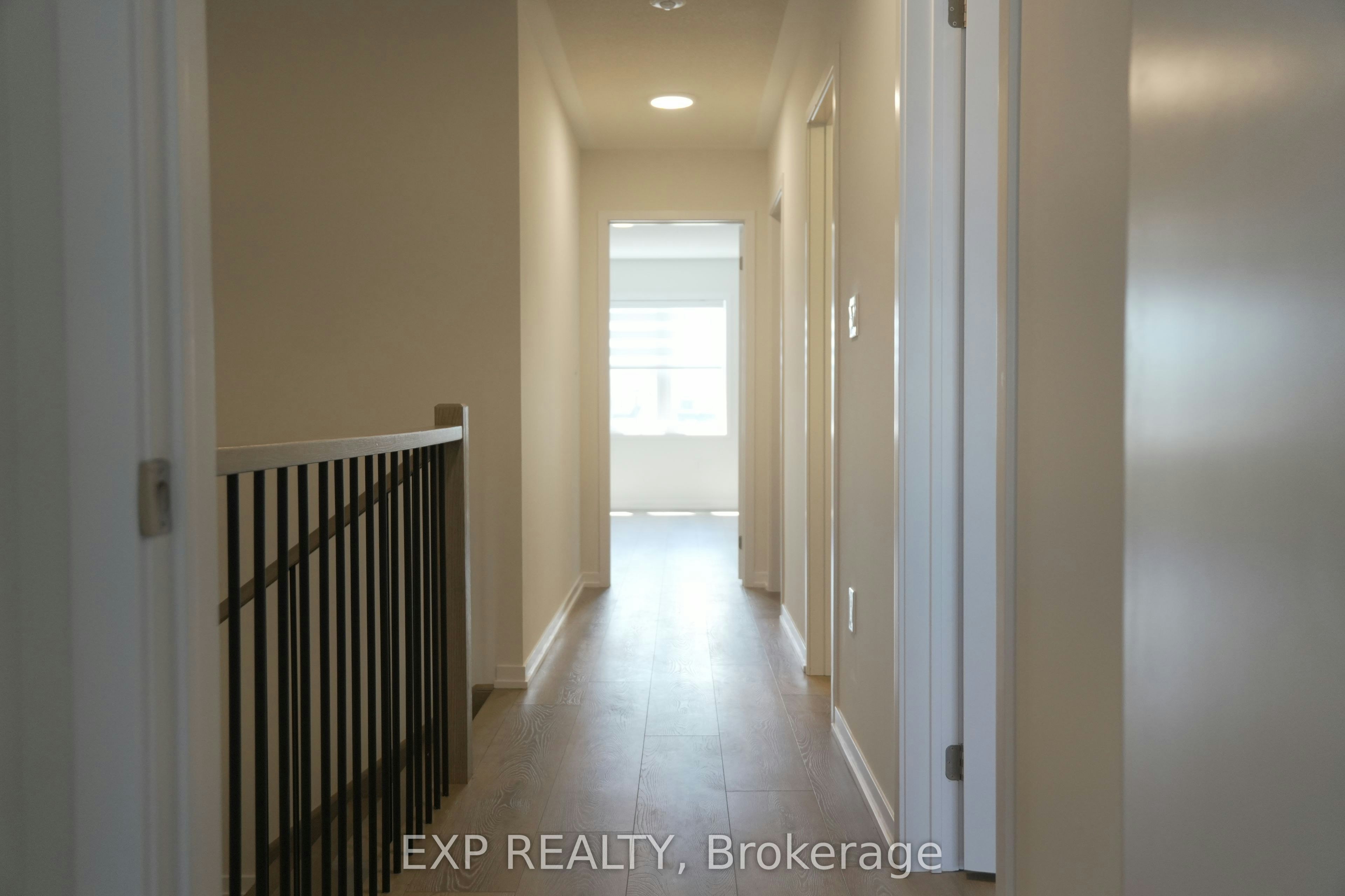 26 Alfred Garvey Gate, Georgina, ON, L4P 0M4 - 12