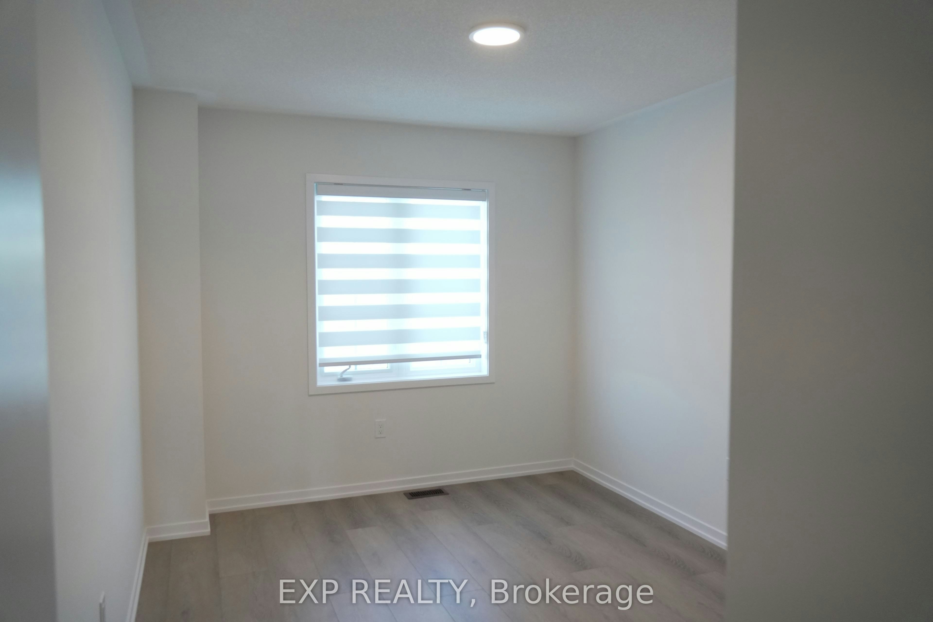 26 Alfred Garvey Gate, Georgina, ON, L4P 0M4 - 19