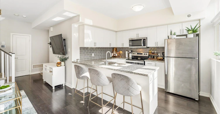 322-15 Whitaker Way, Whitchurch-Stouffville, ON, L4A 0W5