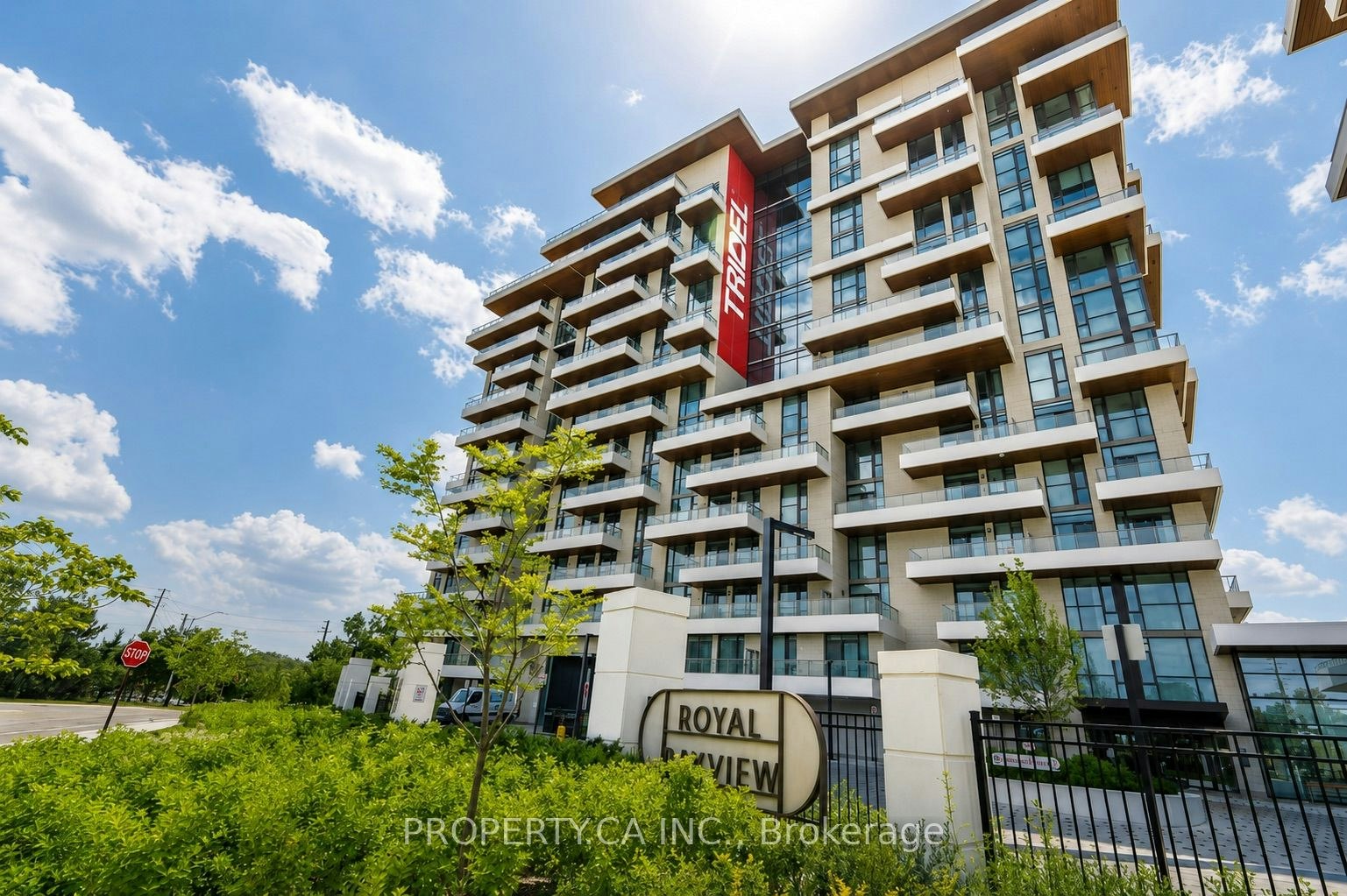 422-399 Royal Orchard Boulevard, Markham, ON, L3T 0H4