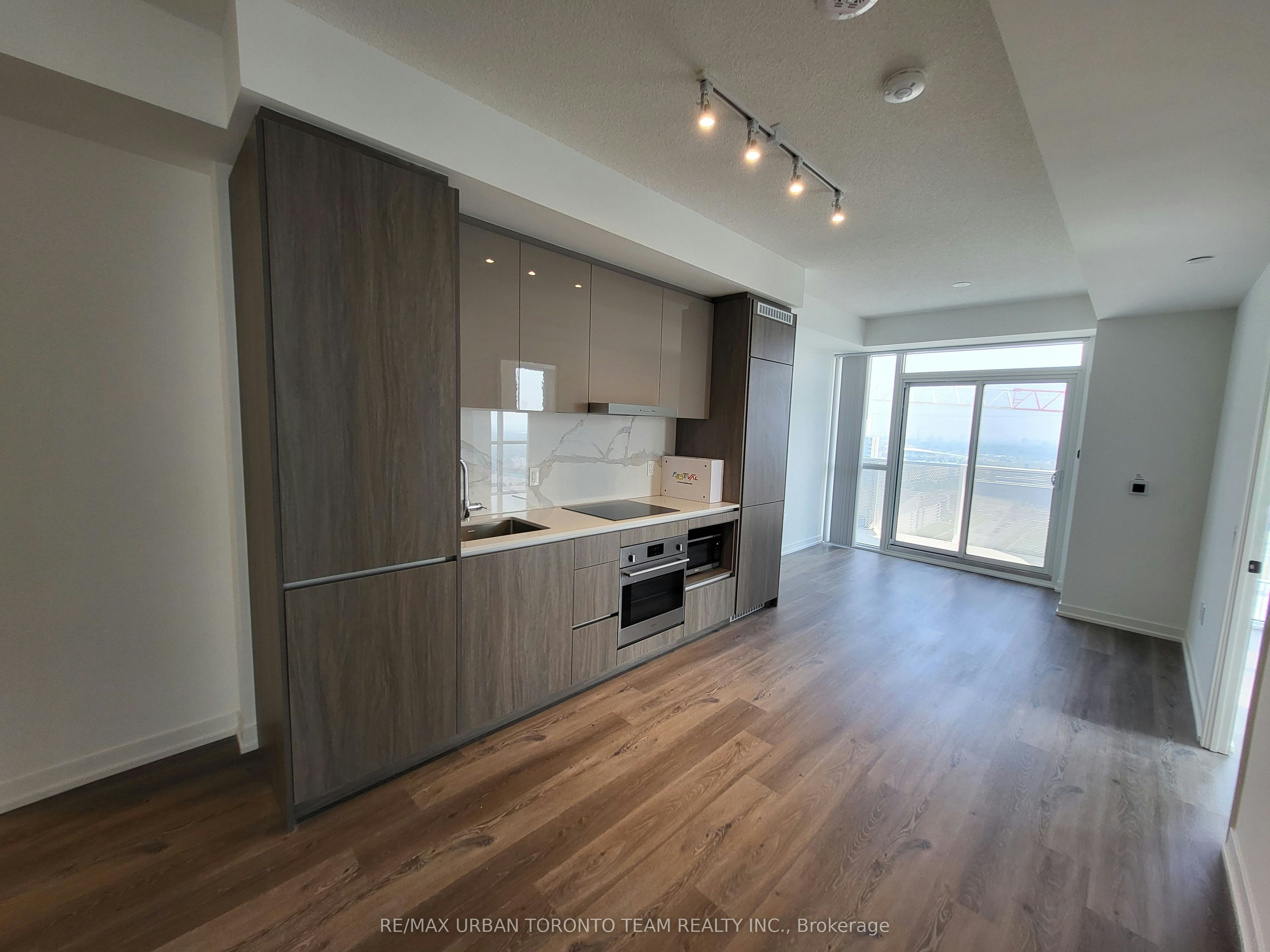1612-28 Interchange Way, Vaughan, ON, L4K 0P8 - 5