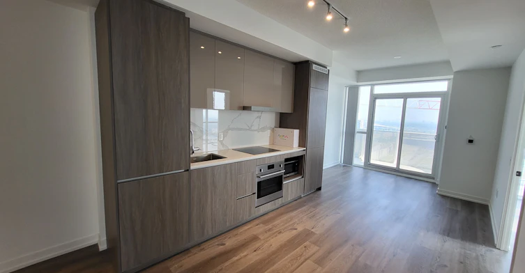 1612-28 Interchange Way, Vaughan, ON, L4K 0P8 - 5