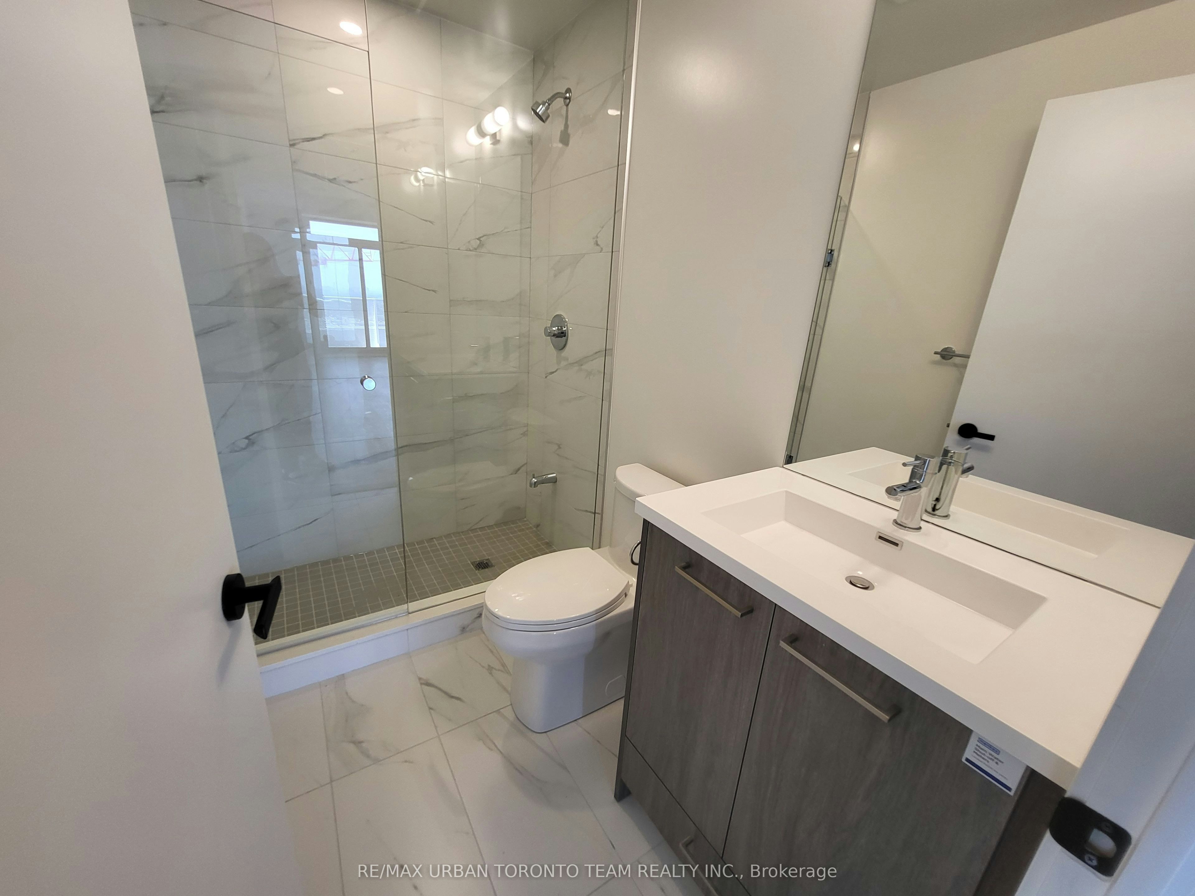 1612-28 Interchange Way, Vaughan, ON, L4K 0P8 - 8