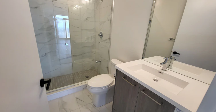 1612-28 Interchange Way, Vaughan, ON, L4K 0P8 - 8