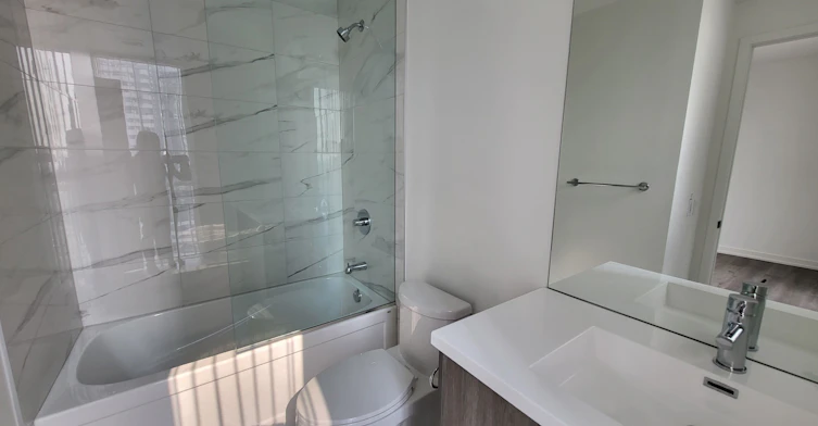 1612-28 Interchange Way, Vaughan, ON, L4K 0P8 - 10