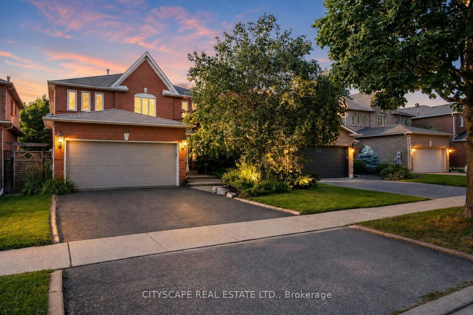 112 Mulholland Drive, Vaughan, ON, L4J 7T8