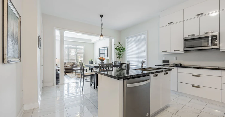 7 Calamint Lane, Richmond Hill, ON, L4E 1C3 - 6