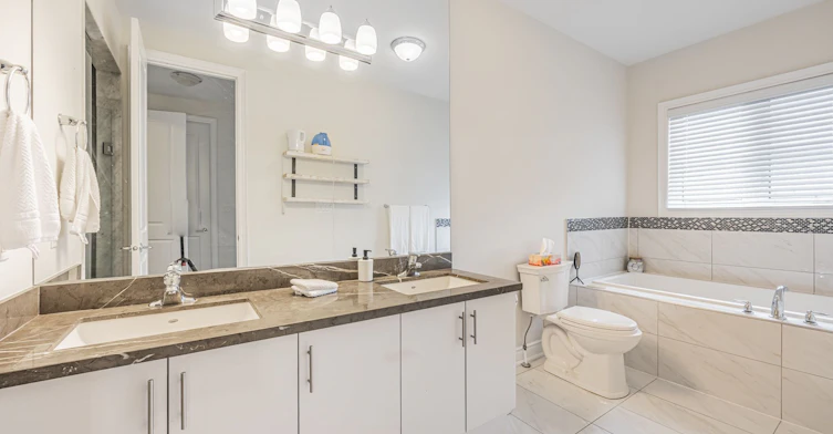 7 Calamint Lane, Richmond Hill, ON, L4E 1C3 - 9