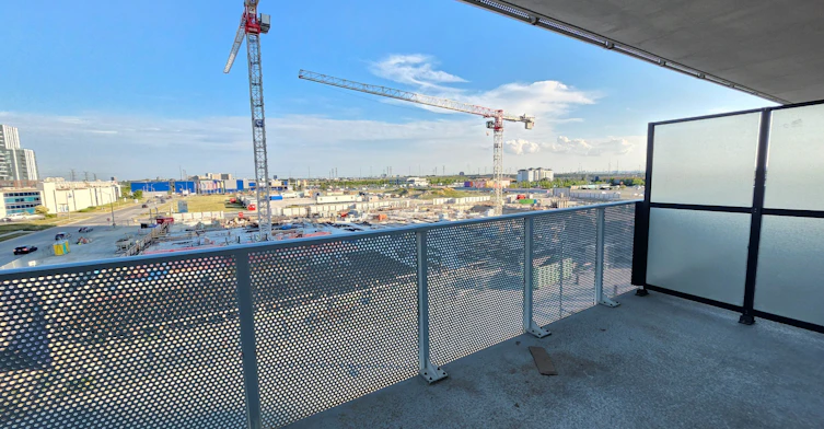 518-28 Interchange Way, Vaughan, ON, L4K 0P8 - 9