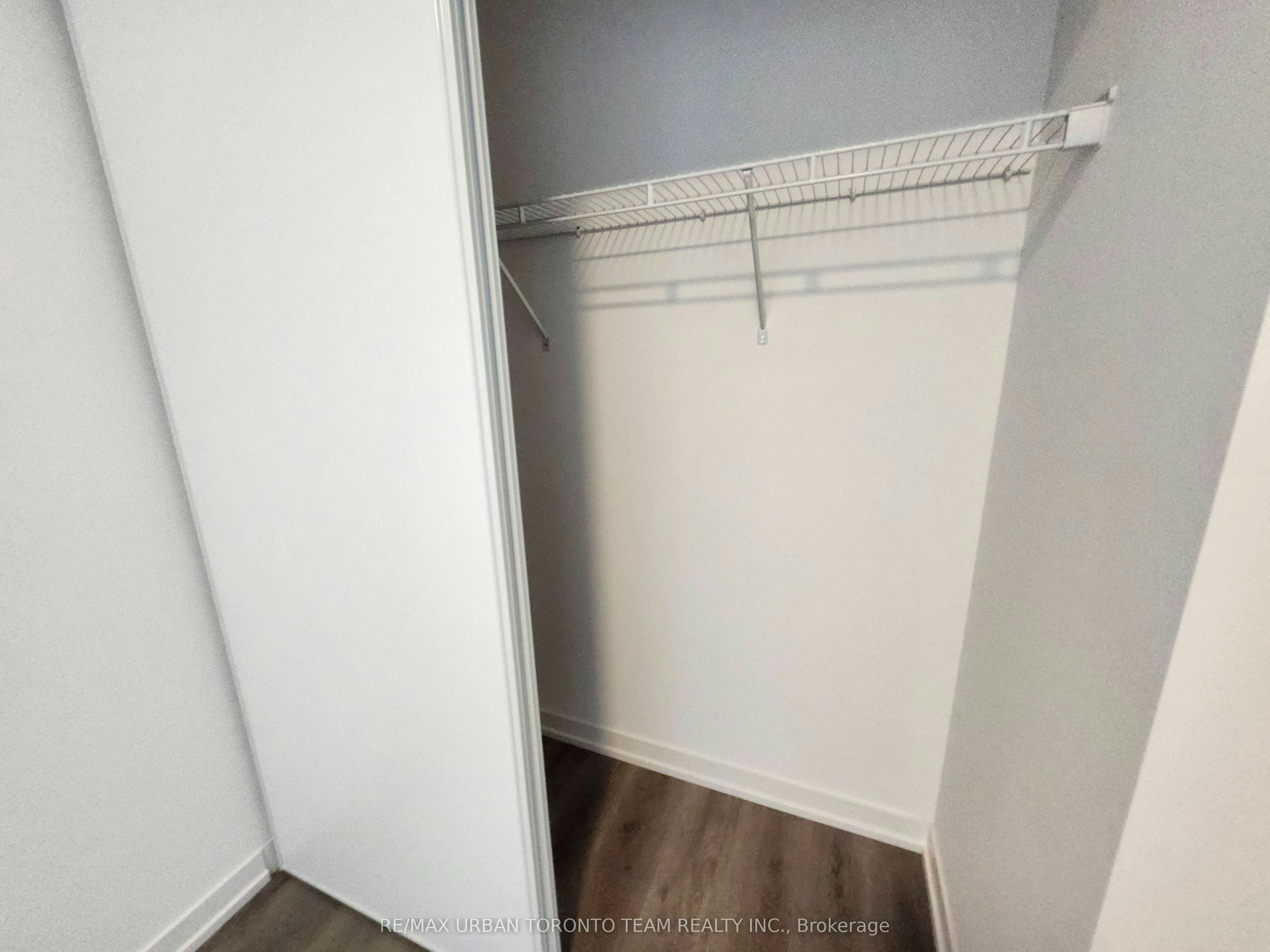 518-28 Interchange Way, Vaughan, ON, L4K 0P8 - 6