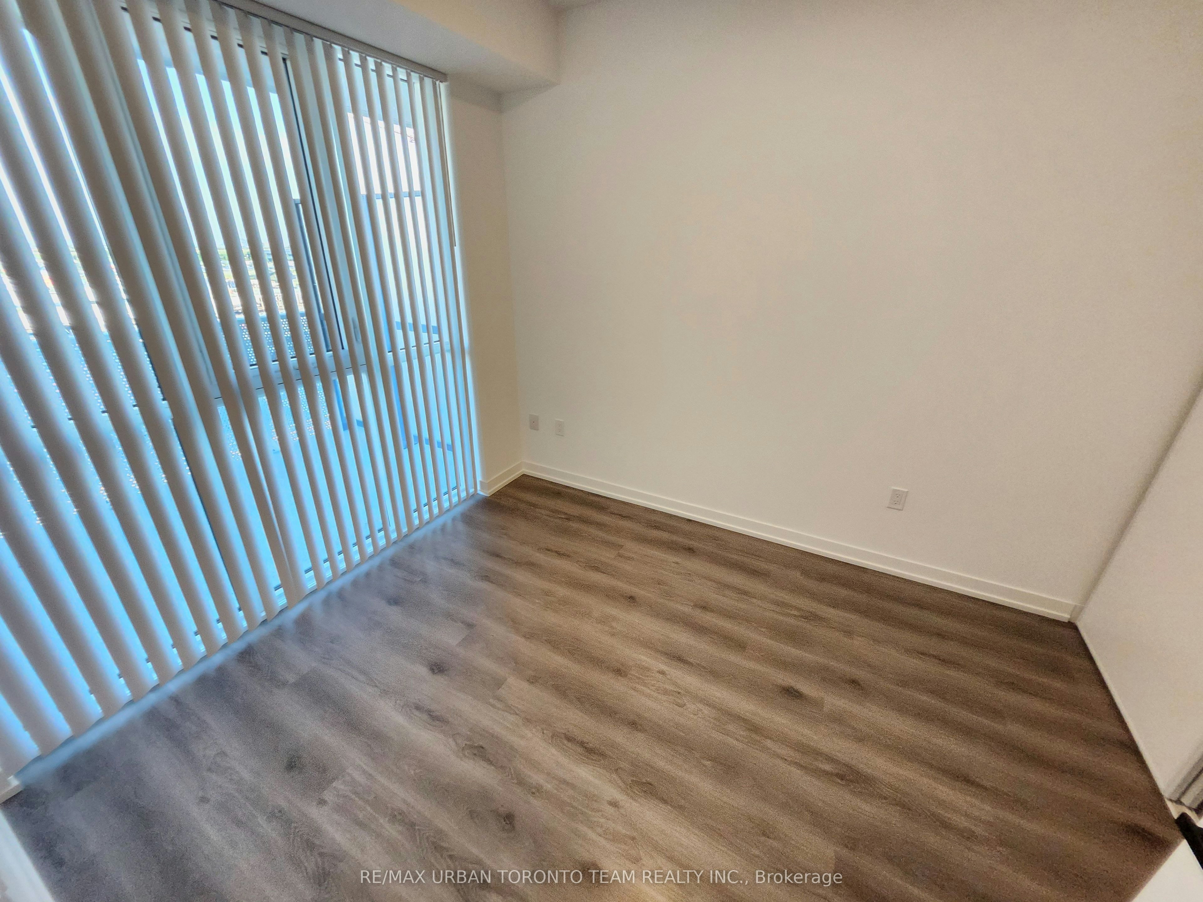 518-28 Interchange Way, Vaughan, ON, L4K 0P8 - 5