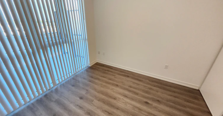 518-28 Interchange Way, Vaughan, ON, L4K 0P8 - 5