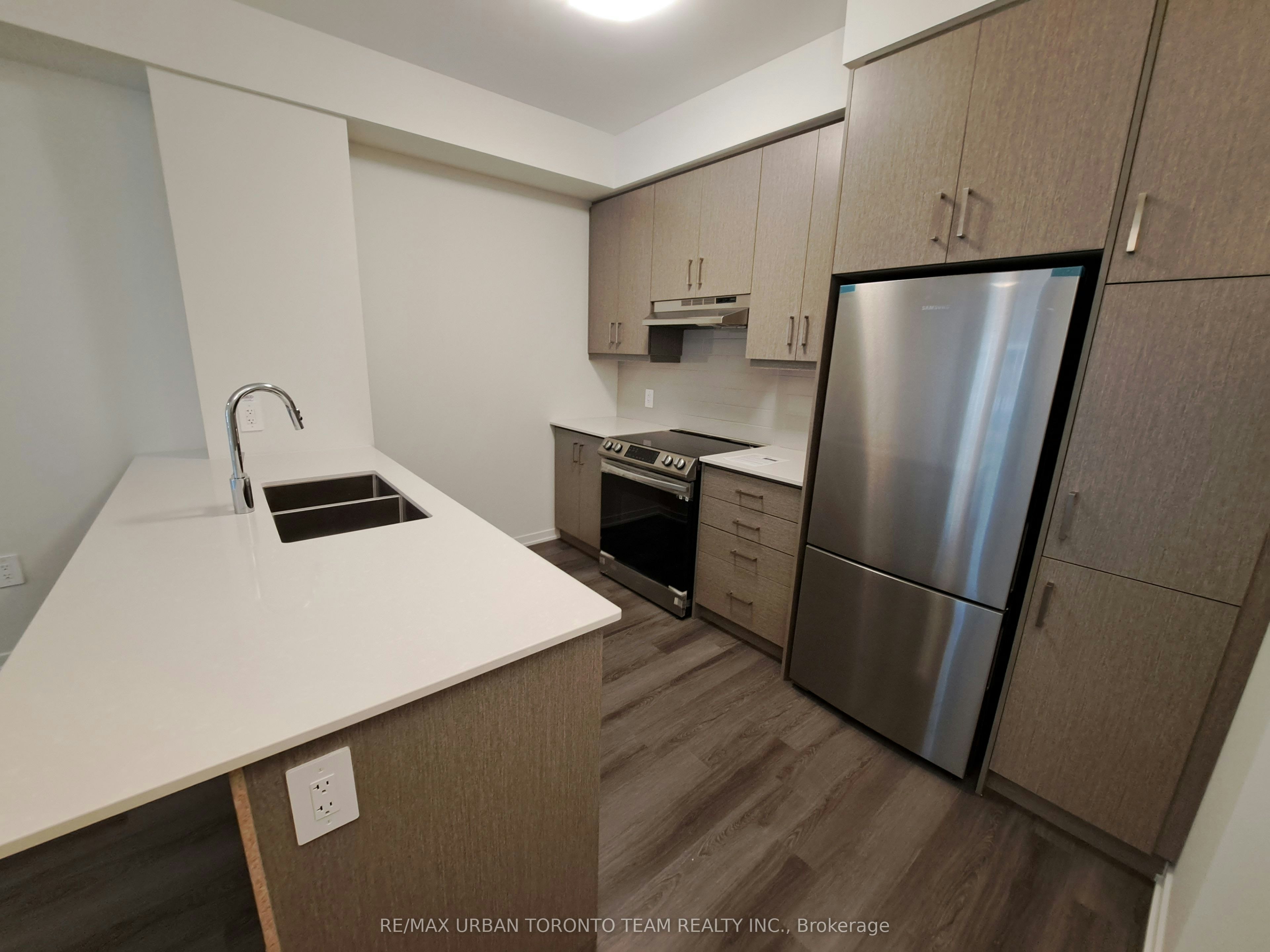 45-21 Honeycrisp Crescent, Vaughan, ON, L4K 0N6 - 6