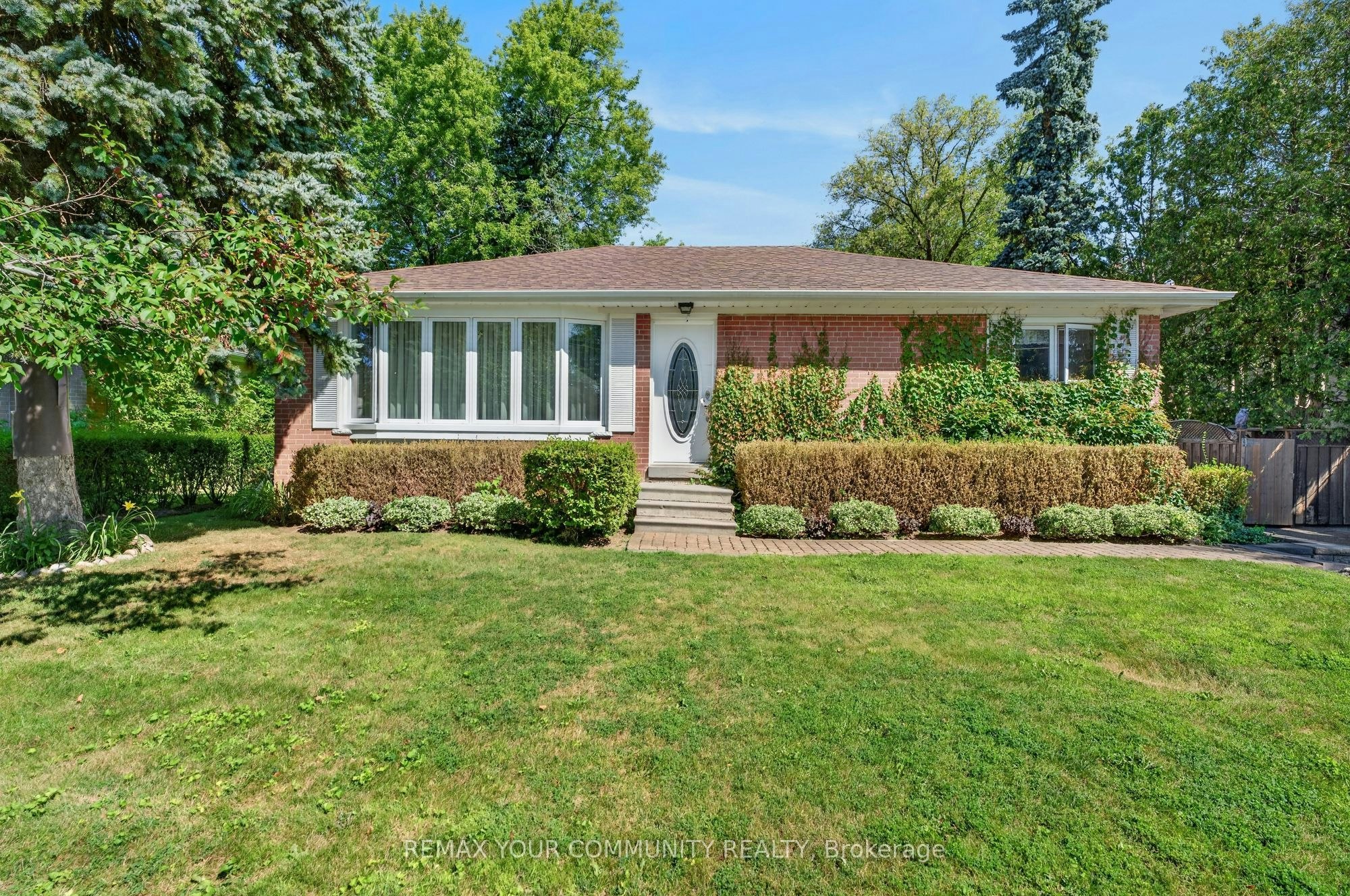 154 Hollingsworth Drive, King, ON, L7B 1G8