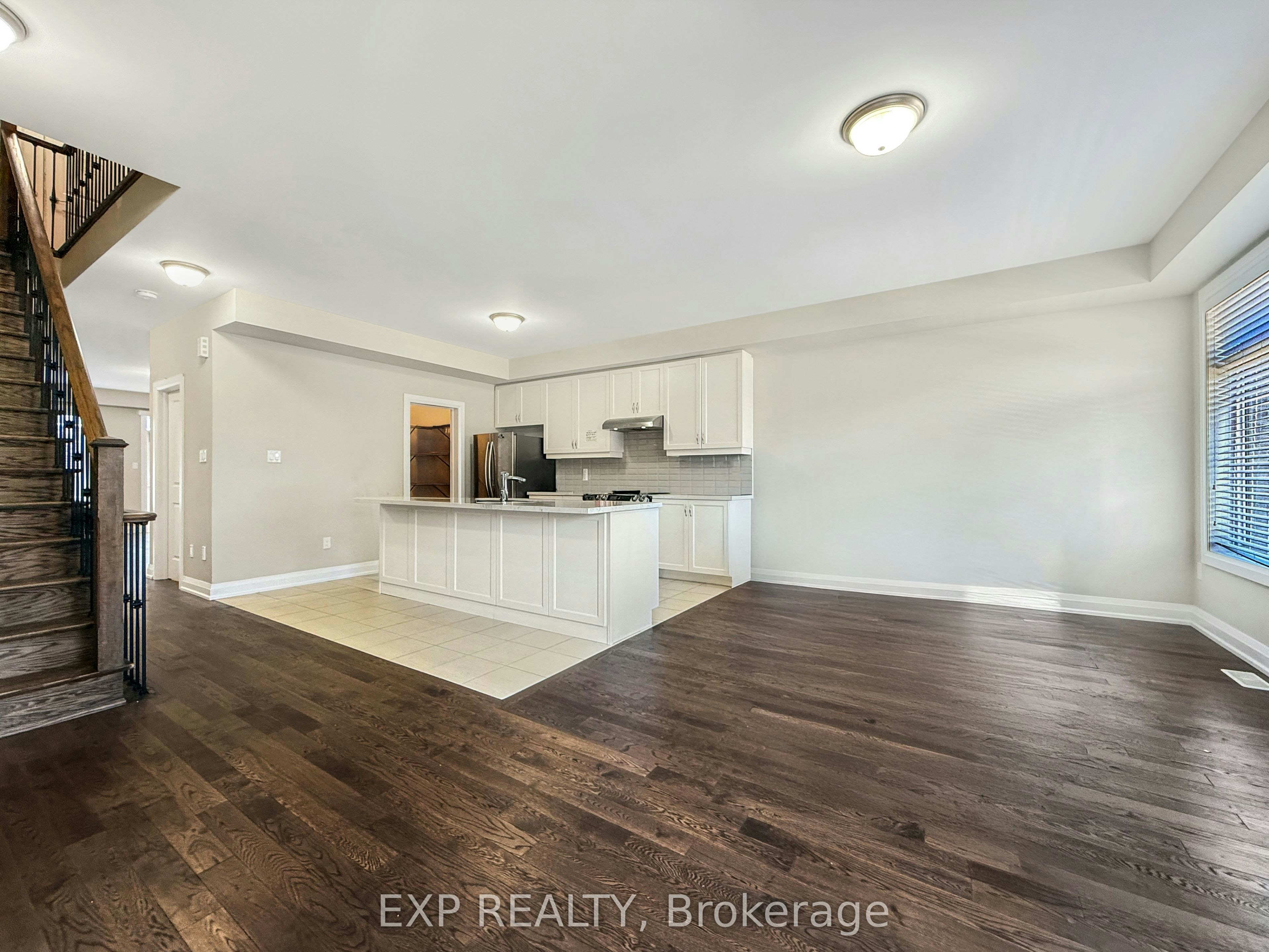 923 Isaac Phillips Way, Newmarket, ON, L3X 2Y8 - 10