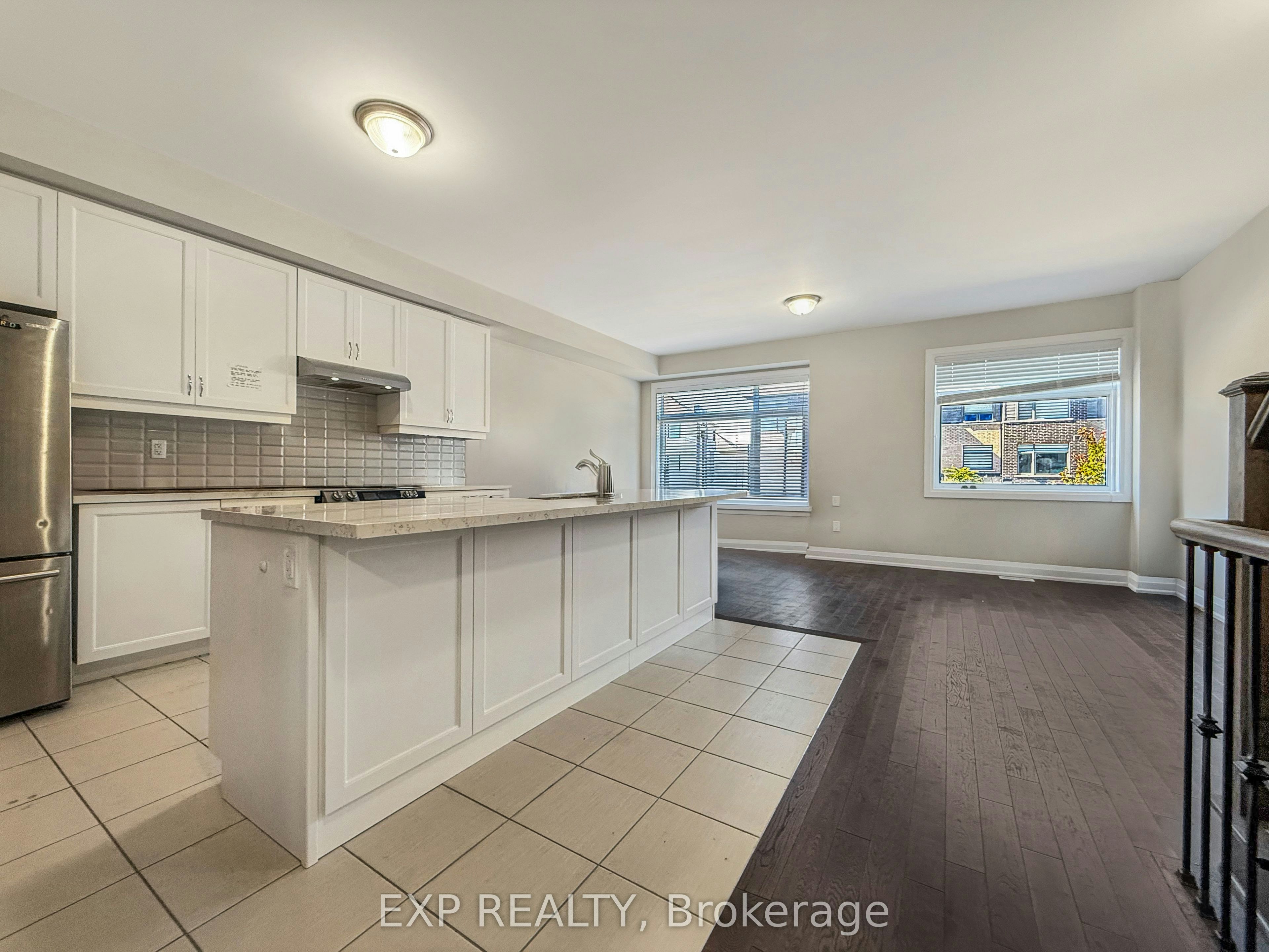923 Isaac Phillips Way, Newmarket, ON, L3X 2Y8 - 12