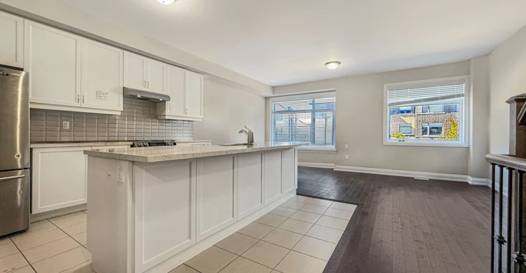 923 Isaac Phillips Way, Newmarket, ON, L3X 2Y8 - 12